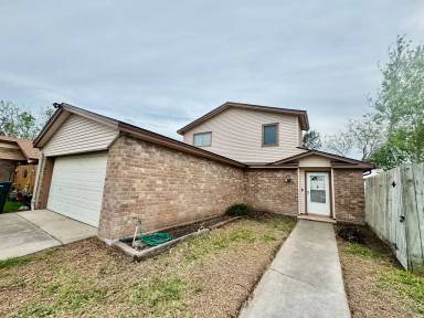 Main picture of 8105 Baylark Dr