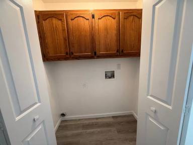 Main picture of 425 Autumnwood Dr SW