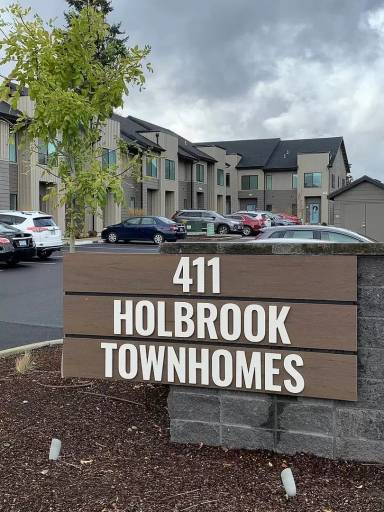 Main picture of 411 Holbrook Ln