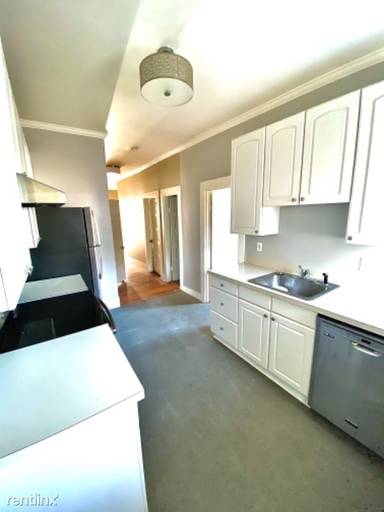 Main picture of 3232 22nd Ave W