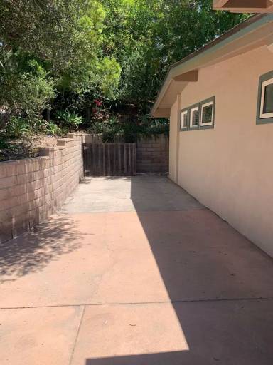 Main picture of 2542 Crescent Ave