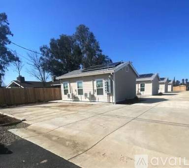 Main picture of 4666 Fleming Way