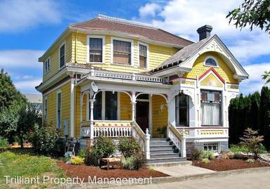 Main picture of 2985 D St NE