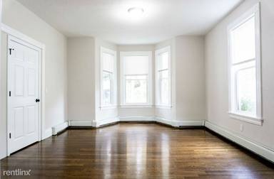 Main picture of 153 Foster St