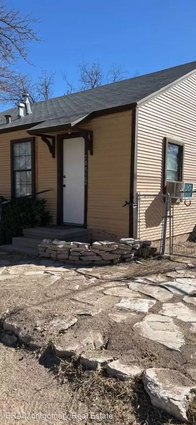 Main picture of 705 W Greene St