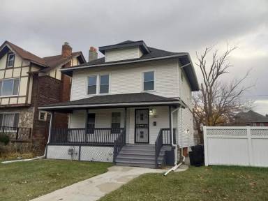 Main picture of 75 Waverly St