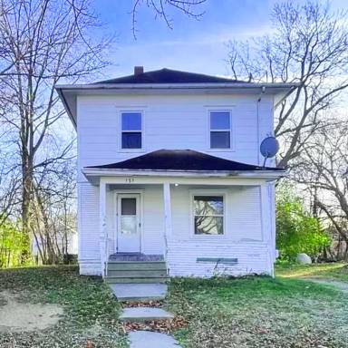 Main picture of 131 Damon St