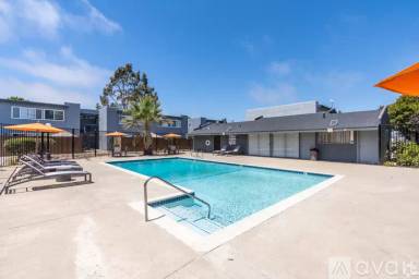 Main picture of 416 W North Ave