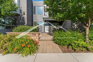 Main picture of 3168 Syracuse St