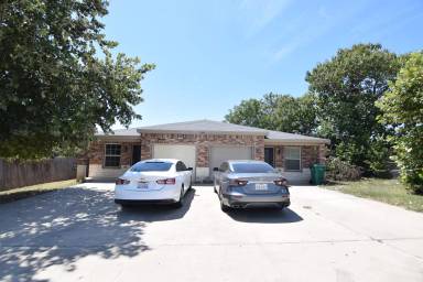 Main picture of 1614 Dakota Trce