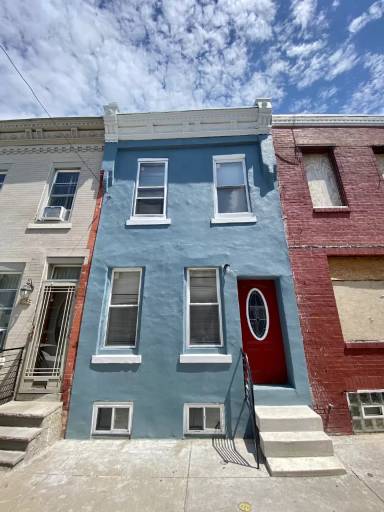 Main picture of 2251 Greenwich St