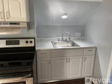 Main picture of 331 Newton St