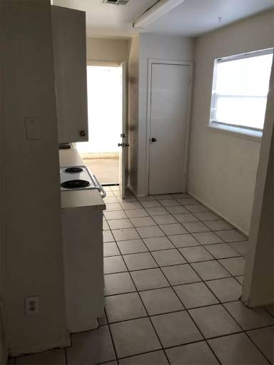 Main picture of 2413 Queensbury Rd