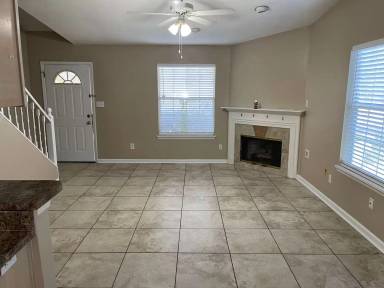 Main picture of 2409 Nugget Ln