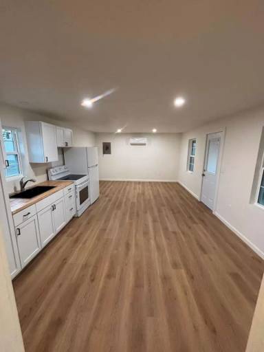 Main picture of 1396 Cranfield Rd