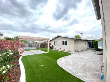 Main picture of 5121 E Falls View Dr