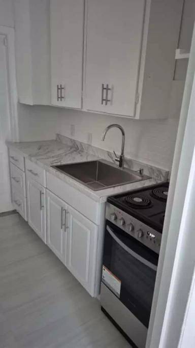 Main picture of 133 SE 5th Ave