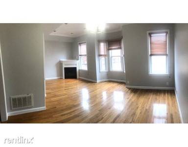 Main picture of 203 D St