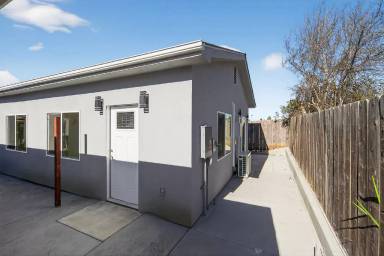 Main picture of 8090 Flanders Dr - 1