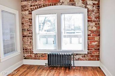 Main picture of 2714 Ingersoll Ave