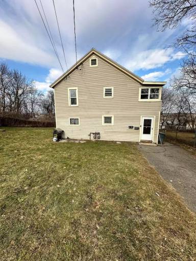 Main picture of 308 1st St
