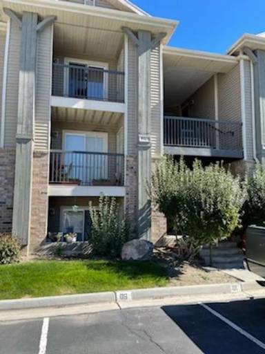 Main picture of 8096 N Ridge Loop E