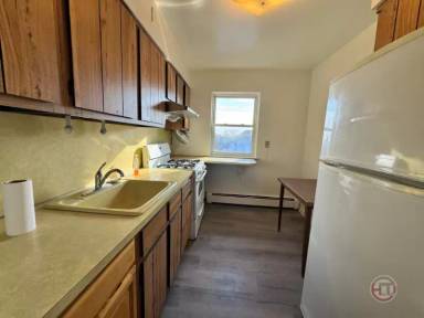 Main picture of 5626 Sylvan Ave