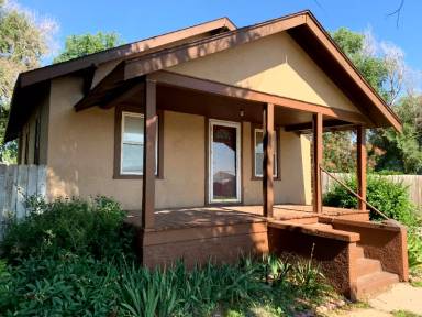 Main picture of 107 N Missouri St