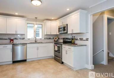 Main picture of 43 Portland St