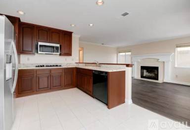 Main picture of 2361 Terraza Salvo