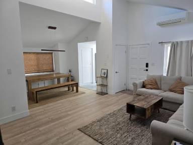 Main picture of 6161 Caminito Baeza