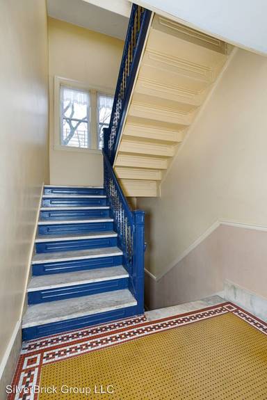 Main picture of 245 Lawton Ave