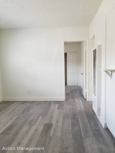 Main picture of 1140 W 120th St