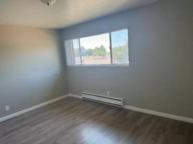 Main picture of 7911 Bancroft Ave