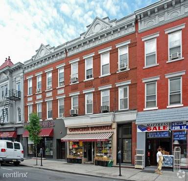 Main picture of 2507 Bergenline Ave