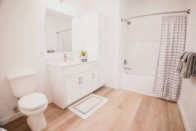 Main picture of 2220 N Susquehanna Trl