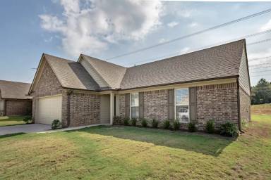 Main picture of 8943 Smith Ranch Dr
