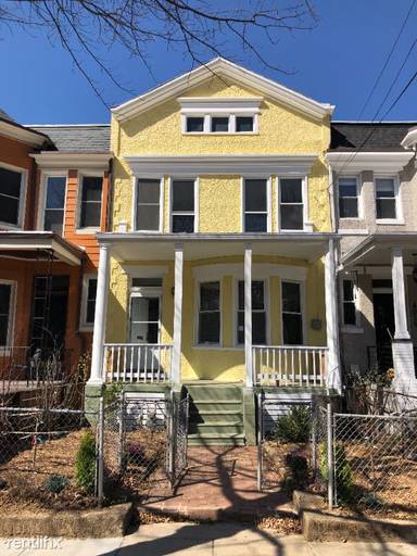Main picture of 4014 3rd St NW