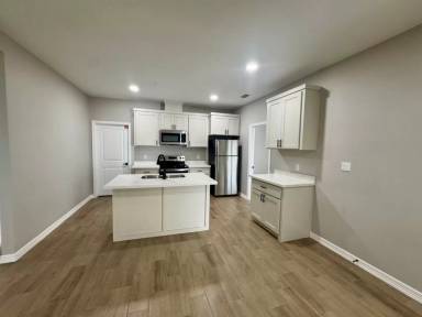 Main picture of 800 Ragland St