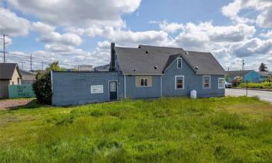 Main picture of 1118 W Wishkah St