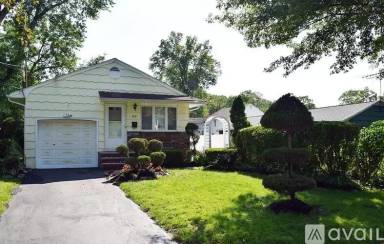 Main picture of 410 Harvard St