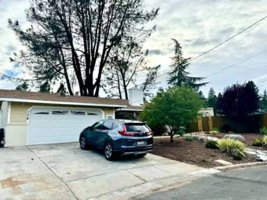 Main picture of 138 Lidster Ave