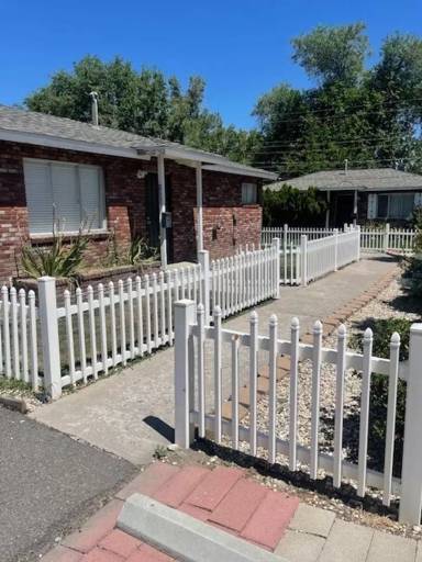Main picture of 1520 Kirman Ave
