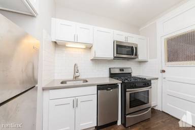 Main picture of 1353 W Touhy Ave