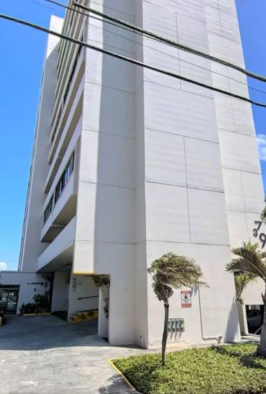 Main picture of 739 Hausten St