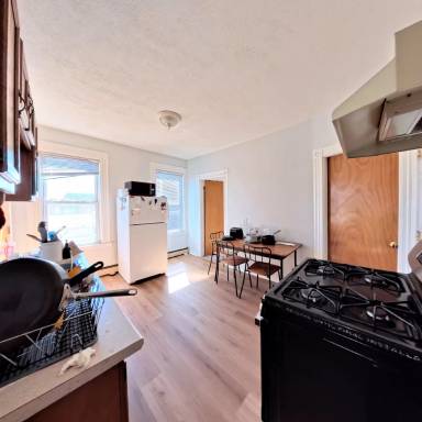Main picture of 306 Prospect St