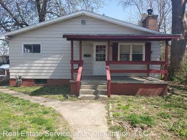 Main picture of 2434 S 14th St