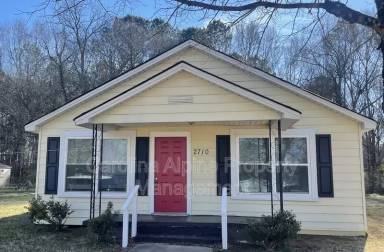 Main picture of 2710 Birchfield Ln