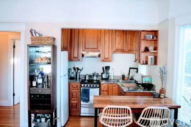Main picture of 350 Laguna St