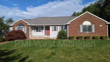 Main picture of 8200 Tipperary Trl SE